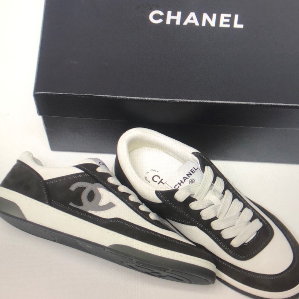 Channel Men’s Gray and White Sneakers - Picture 2 of 9